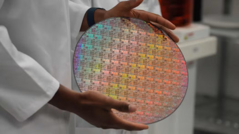 Cuộc chiến công nghệ thêm căng thẳng: Hai “ông lớn” sản xuất công cụ chip Mỹ cắt Trung Quốc khỏi chuỗi cung ứng