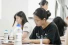 Đề thi tiếng Anh THPT 2025 khó như thế nào?