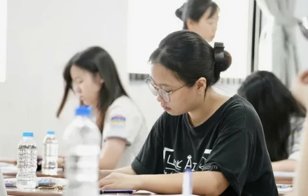 Đề thi tiếng Anh THPT 2025 khó như thế nào?