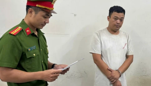 Mạnh tay với nạn "chặt chém" không có tình người: Khởi tố tài xế "chặt chém" 2 người vùng cao 4,2 triệu đồng tiền taxi