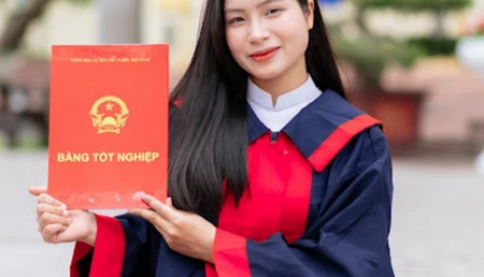 Cơ hội nào cho thí sinh nông thôn thi khối D01 Toán - Văn - Anh khi đề thi quá khó?