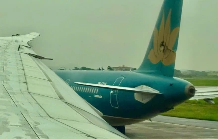 Đình chỉ bốn phi công sau khi Boeing-Airbus va quẹt trên sân bay Nội Bài