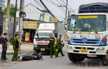 Phẫn nộ lời giải thích của tài xế cán 2 lần qua người đi  xe máy, nhân chứng hé lộ chi tiết gây bức xúc