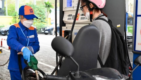 Giá xăng đồng loạt giảm từ 1/7 vì một lý do chưa từng có