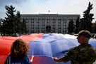Nga tuyên bố kiểm soát hoàn toàn Lugansk, Tổng thống Putin ra yêu cầu nóng