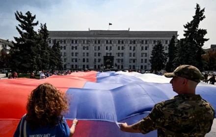 Nga tuyên bố kiểm soát hoàn toàn Lugansk, Tổng thống Putin ra yêu cầu nóng