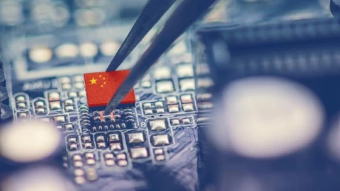 Trung Quốc tăng cường sản xuất chip nhớ, Samsung và SK hynix buộc phải cắt giảm mạnh tay