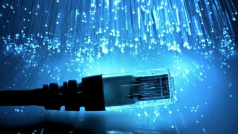 Mạng cáp quang tốc độ tới 1,2 Tb/giây vừa thử nghiệm thành công tại Việt Nam, dự kiến triển khai ngay trong năm tới