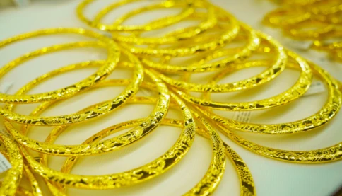 Giá vàng hôm nay 2/7: SJC lập đỉnh 1 tháng, vàng thế giới tăng sốc