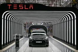 Tesla cán mốc 1 nghìn tỷ USD sau chiến thắng của ông Trump
