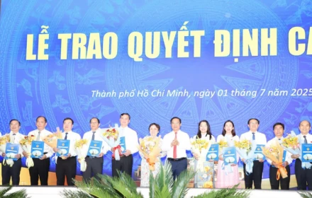 TPHCM có 14 giám đốc và 137 phó giám đốc Sở. Sở nào nhiều PGĐ nhất? Sở nào ít PGĐ nhất?