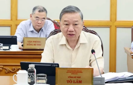 Tổng bí thư Tô Lâm: Không việc gì mà phải bắt dân lên thành phố để giải quyết cả