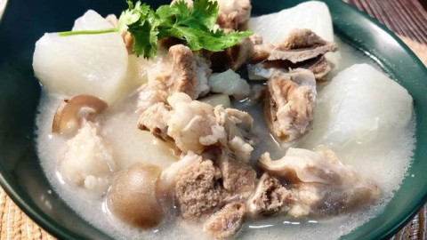 Phi hành gia Trung Quốc trở về Trái Đất, món ăn đầu tiên được tẩm bổ là gì?