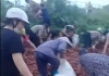 Sự thật vụ tranh nhau 'hôi của' 4 tấn vải khi xe lao xuống vực