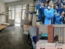 Tranh cãi về một trường Đại học: Tổ chức lễ tốt nghiệp xa hoa, nhưng lại để quản lý ký túc qua đời trong phòng 6m2 vì cảm nhiệt