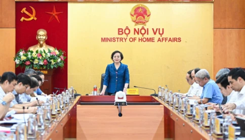 Đề xuất phương án tiền lương, phụ cấp mới cho cán bộ, công chức sau sáp nhập
