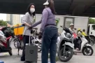 Xử phạt người bán trà đá đuổi cô gái đứng trên vỉa hè ở Hà Nội