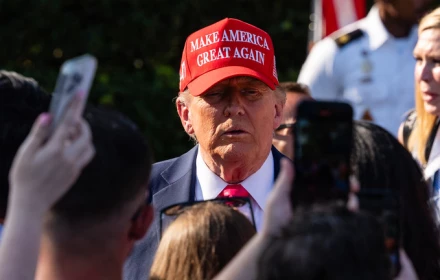 Trump thừa nhận xung đột ở Ukraine khó giải quyết, gửi 10 Patriot sang Ukraine