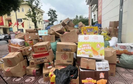 "Thủ phủ" La Phù tự nguyện giao nộp 25 tấn hàng giả, nhái