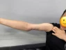 Có ai giống tôi, xem hình này tự nhiên thấy cánh tay mỡ của mình đáng yêu thế