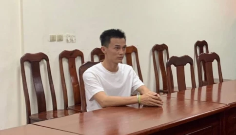 Mượn siêu xe rồi đi cầm cố lấy tiền tiêu xài