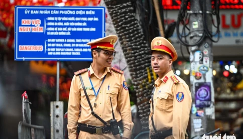 "Cảnh sát giao thông phấn đấu hạn chế tối đa việc sử dụng con người"