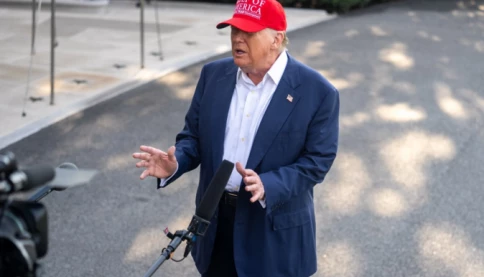 Cựu giám đốc FBI và CIA đang bị điều tra. Trump: Họ rất xấu và phải "trả giá"