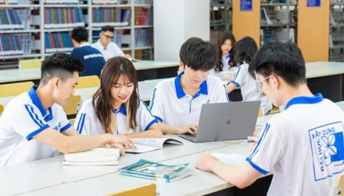 Học phí đại học công lập sẽ tăng dần, có mức trần. Đang lấy ý kiến bà con