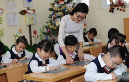 Bảng lương giáo viên mới nhất, giáo viên hợp đồng sẽ được quan tâm hơn