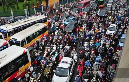 Lộ trình “khai tử” xe xăng, dầu trong nội đô Hà Nội, bắt đầu ngay từ tháng 7/2026