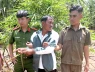 Nóng! Bắt người chồng bạo lực với vợ, bắn công an bị thương
