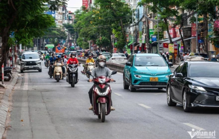 Cấm xe máy chạy xăng vào Vành đai 1: 'Cần bàn làm, không bàn lùi'
