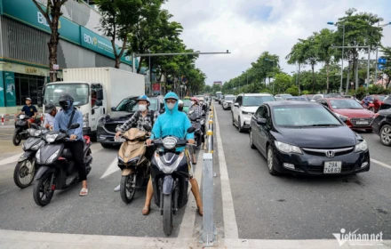 Cấm xe máy chạy xăng vào Vành đai 1: Hà Nội phải giải quyết ngay các vấn đề này