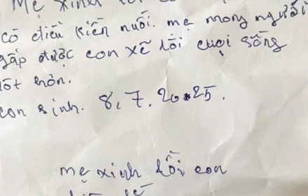 Bé trai sơ sinh bị bỏ rơi trong rừng cao su Đồng Nai với mảnh giấy "xin lỗi con nhiều lắm"