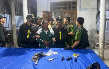 Trung tá công an bị bắn khi ngăn cản một vụ bạo lực gia đình
