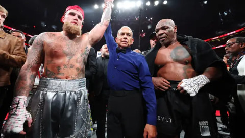 Sập cả Netflix, bao nhiêu người đã xem trận quyền anh giữa Jake Paul và Mike Tyson?