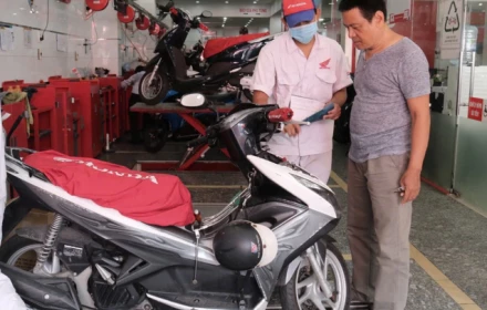 Lộ trình chuyển đổi 400.000 xe xăng sang điện của TP HCM