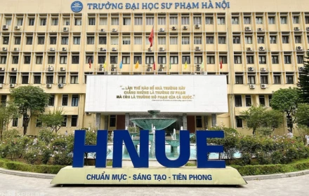 Nên thi sư phạm hay "quay xe" sang Luật?