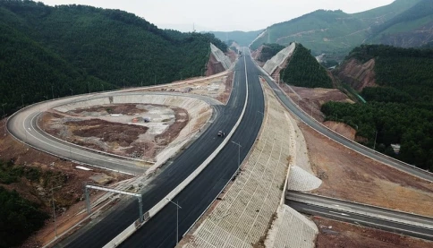 Ông chủ Tập đoàn Thuận An dàn "quân xanh", "tráo" hồ sơ để trúng thầu 480 tỷ đồng như thế nào?