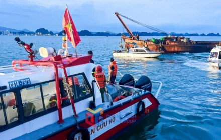 Thuyền trưởng tàu Vịnh Xanh đã cảnh báo hành khách mặc áo phao để ứng phó?