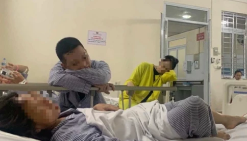 Cả nhà gặp nạn lật thuyền ở Hạ Long: Cha và con gái bận việc nên thoát nạn