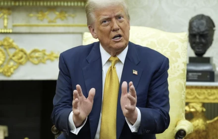 Tổng thống Donald Trump cáo buộc ông Barack Obama "ph.ản quốc"