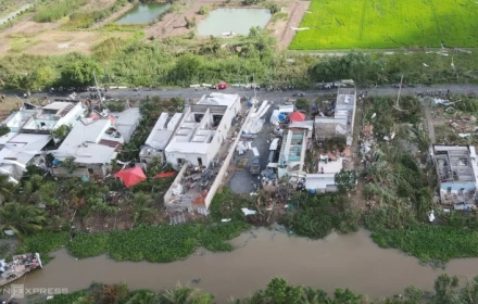 Video giông lốc sáng nay tại Phương Trà, Đồng Tháp