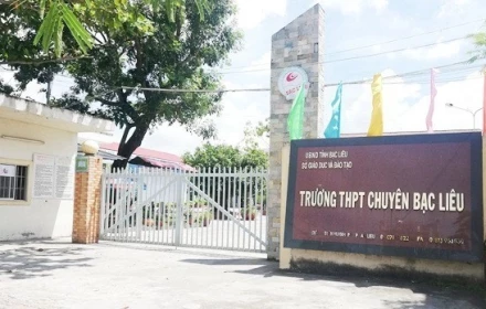 Thầy giáo bị trù dập được minh oan sau gần một thập kỷ: 8 cựu lãnh đạo Sở và 3 nguyên hiệu trưởng bị mời lên làm rõ