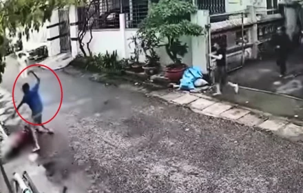 Mâu thuẫn gia đình, bố chém con gái trọng thương