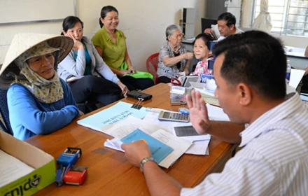 Làm cán bộ không chuyên trách 34 năm, nghỉ việc được hưởng phụ cấp ra sao?