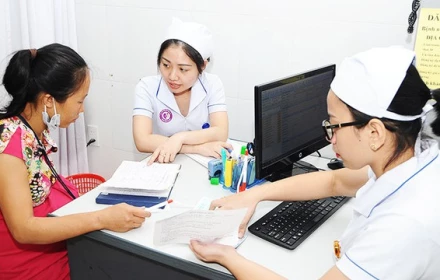 Bộ trưởng Đào Hồng Lan trả lời kiến nghị sớm "miễn viện phí toàn dân"