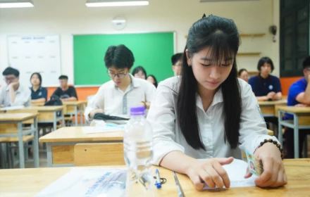 Loay hoay mãi không biết kỳ thi tốt nghiệp PTTH sẽ như thế nào cho "vẹn đôi đường"?