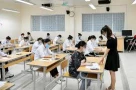 Kỳ thi hai trong một: Đừng đổ gánh nặng lên vai phụ huynh và học sinh thành nạn nhân của cải cách nửa vời