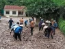 Xúc động hành trình “gieo chữ trong bùn lũ”: Những thầy cô vượt trăm cây số đến sẻ chia cùng vùng cao Nghệ An